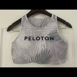 Wear it to Heart Peloton Sports Bra. Size Medium worn twice.